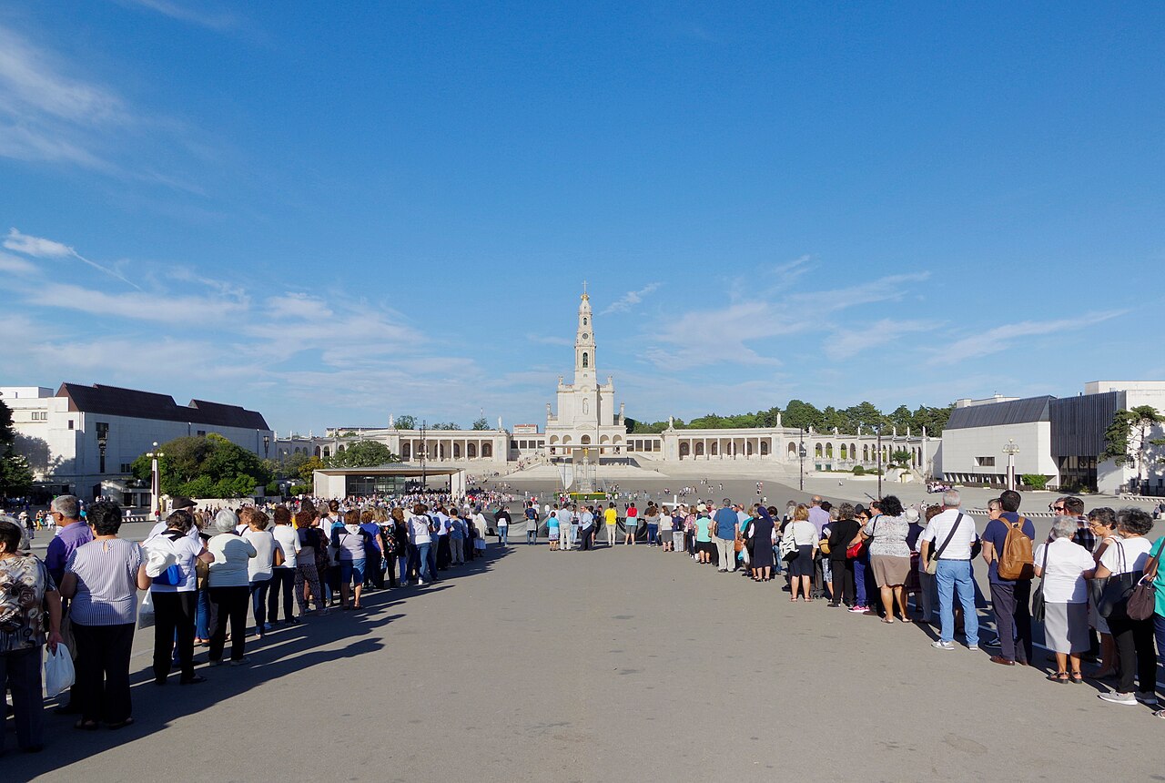 Praça do Santuário de Fátima